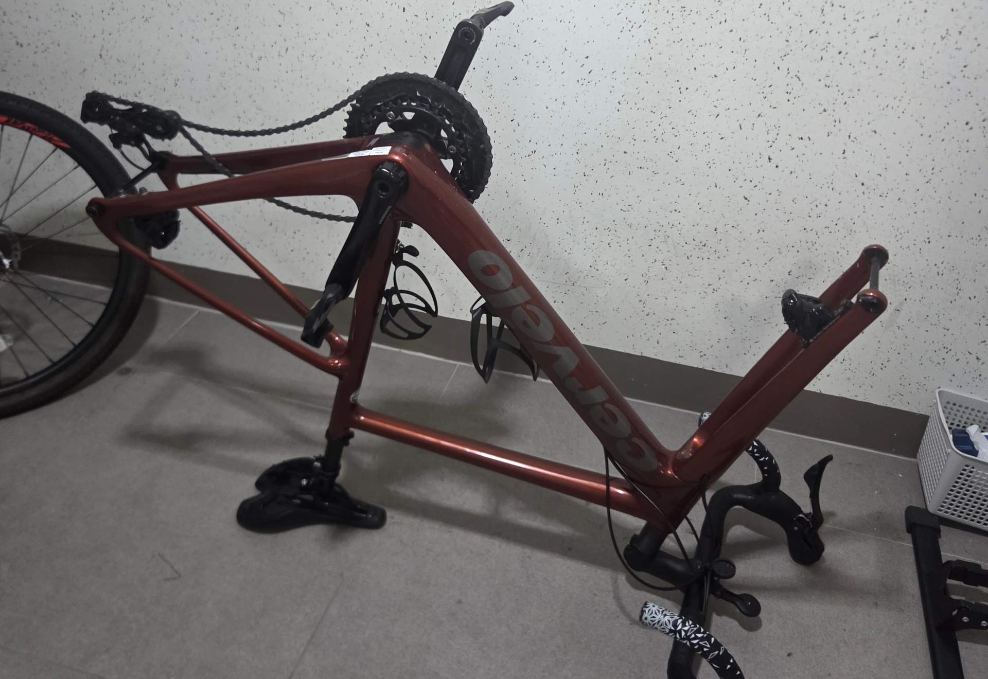 Cervélo 칼레도니아 로드 자전거 셋업 사진 10