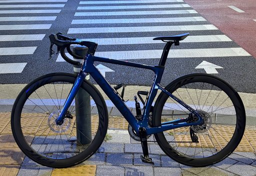파인이 로드 자전거 사진