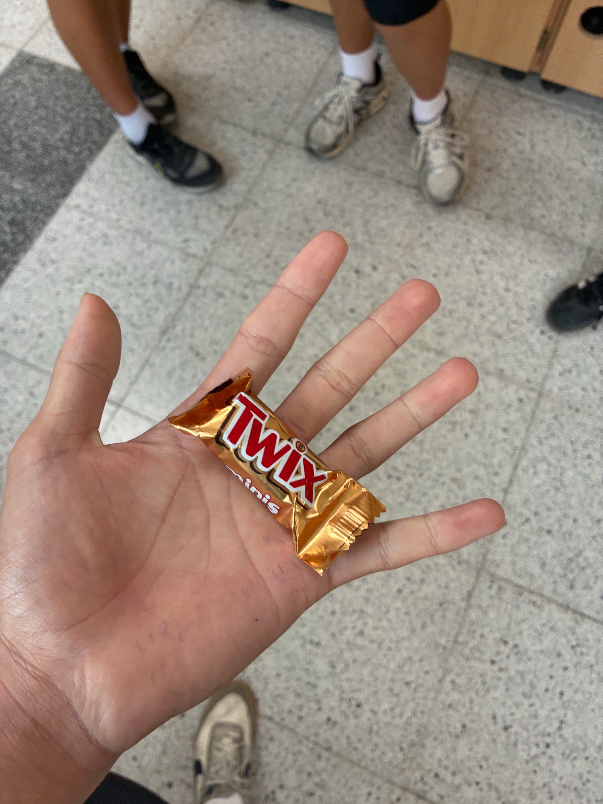 건우