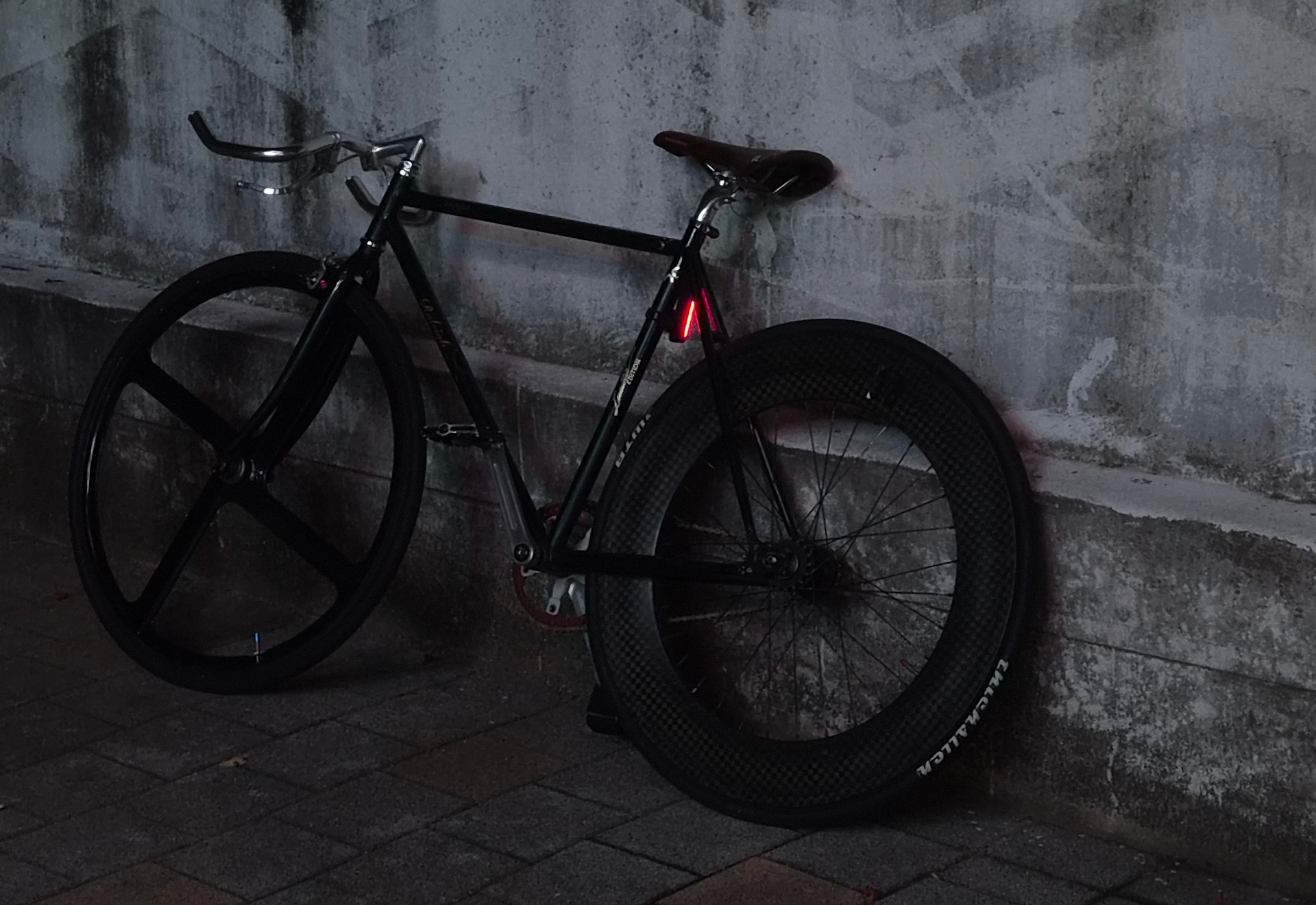 Alton Raleigh mago 픽시 자전거 셋업 사진 1