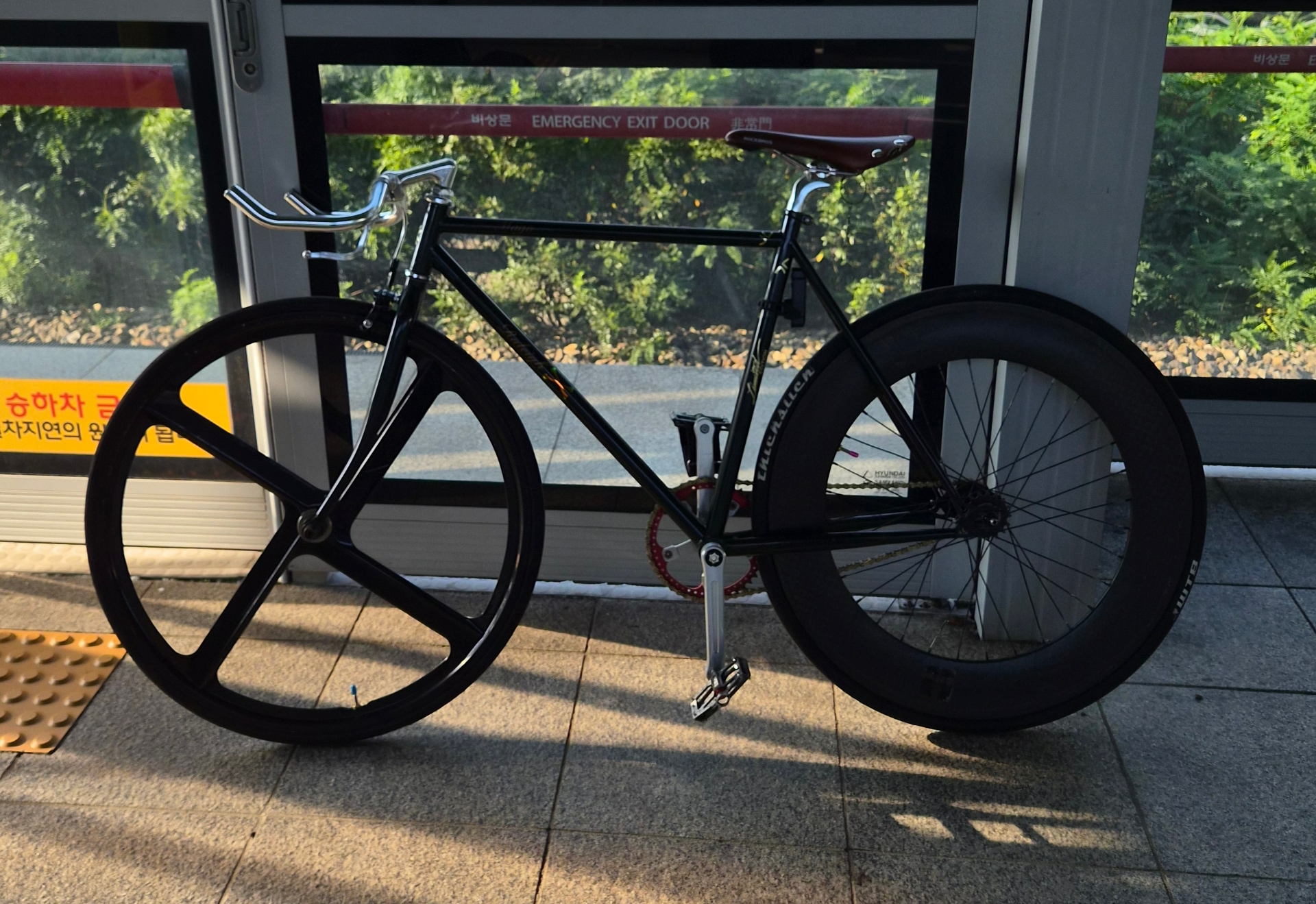 Alton Raleigh mago 픽시 자전거 셋업 사진 3