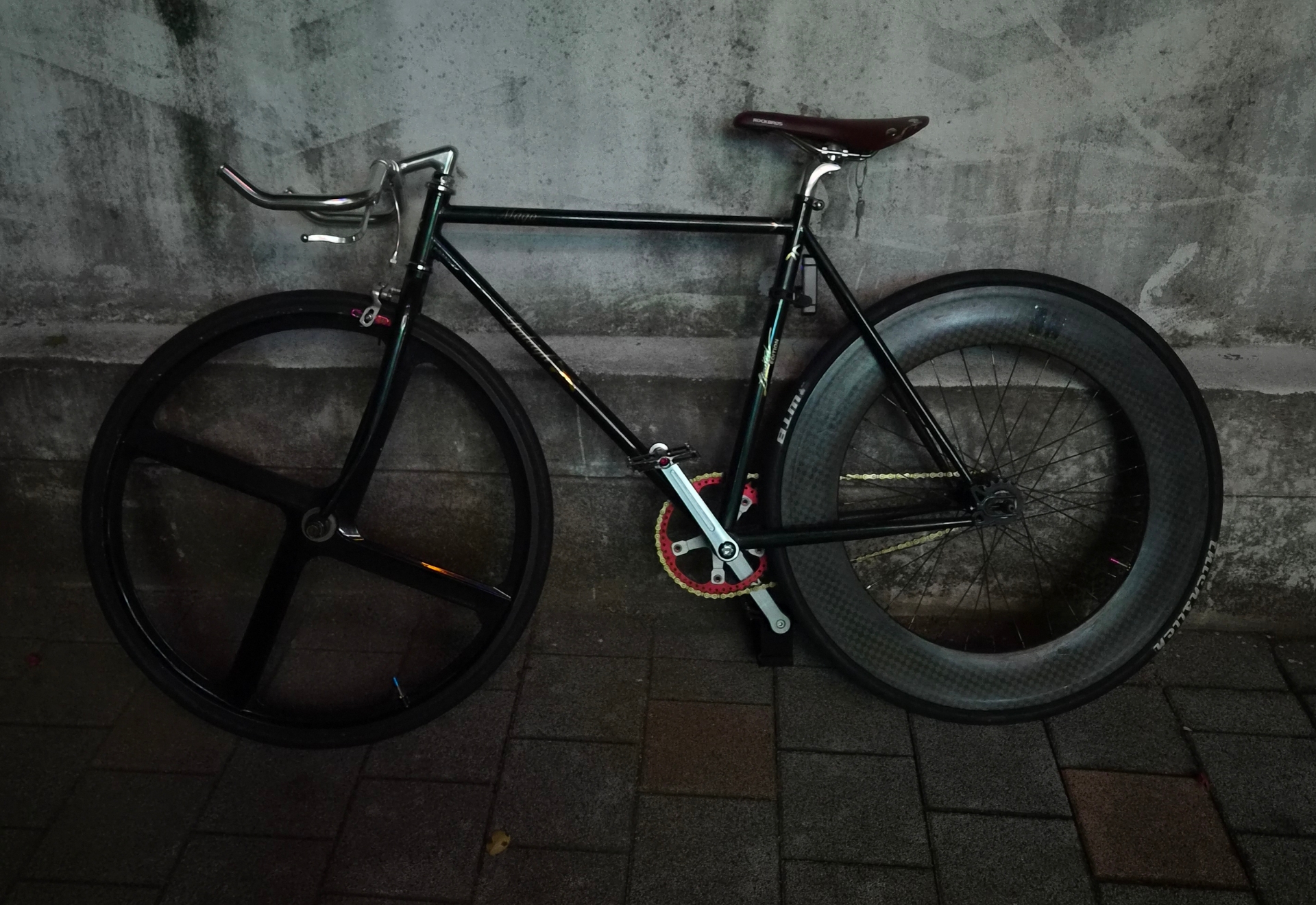 Alton Raleigh mago 픽시 자전거 셋업 사진 4