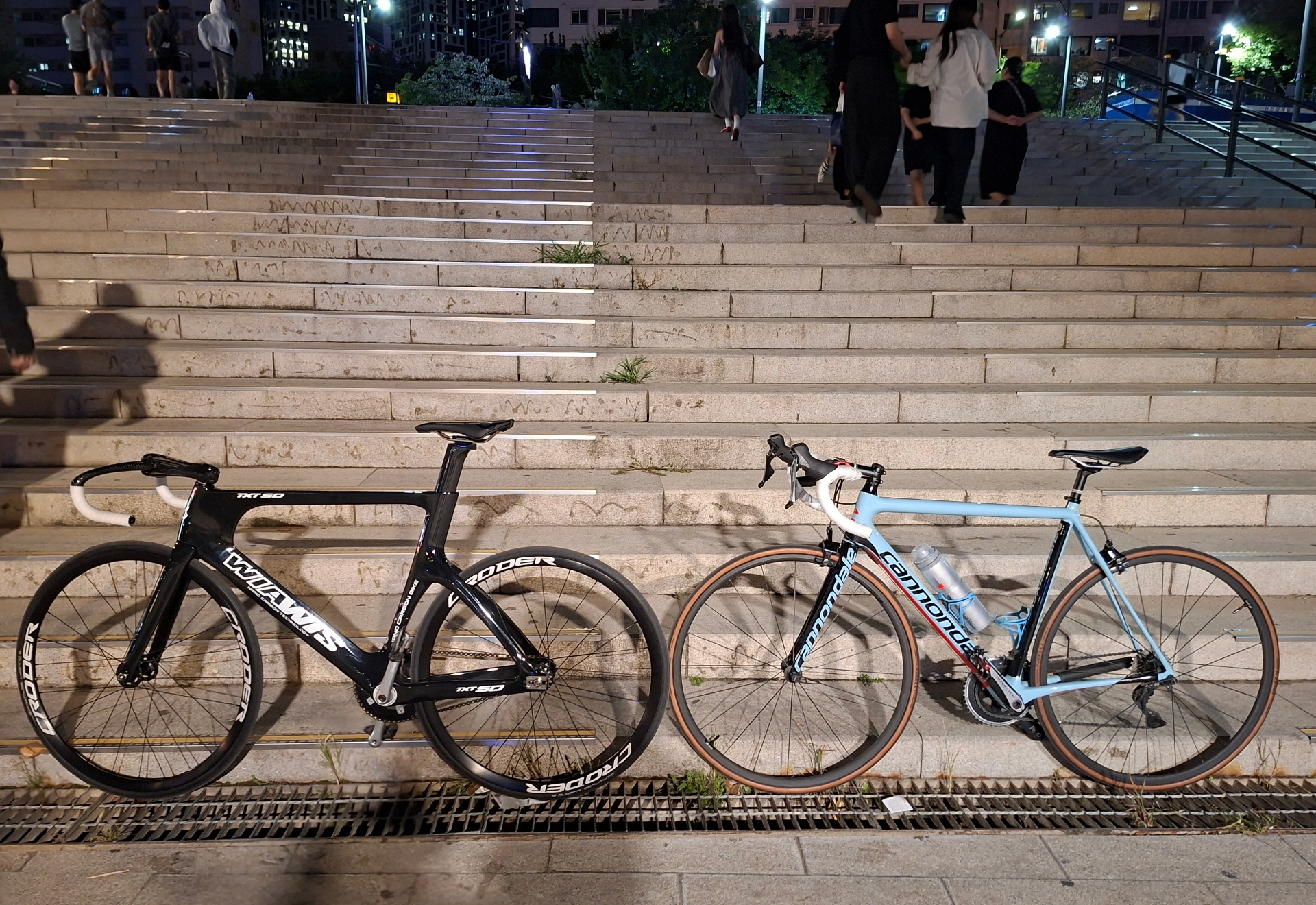 Cannondale SuperSix Evo 로드 자전거 셋업 사진 3