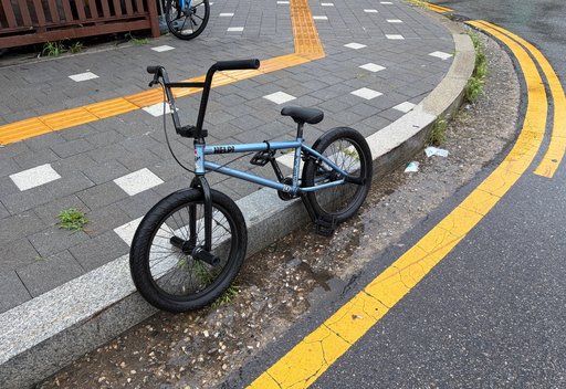 퍼렁이 자전거 사진