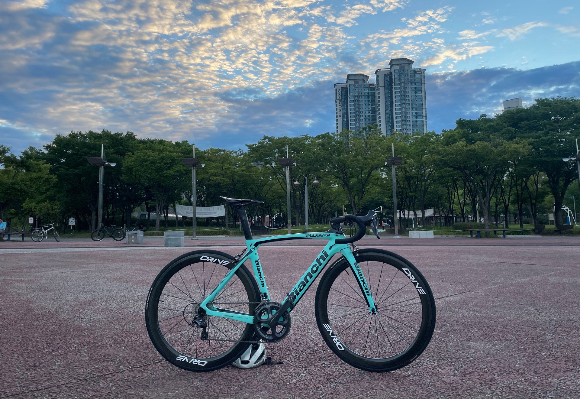 Bianchi 올트레 xr4 로드 자전거 셋업 사진 3