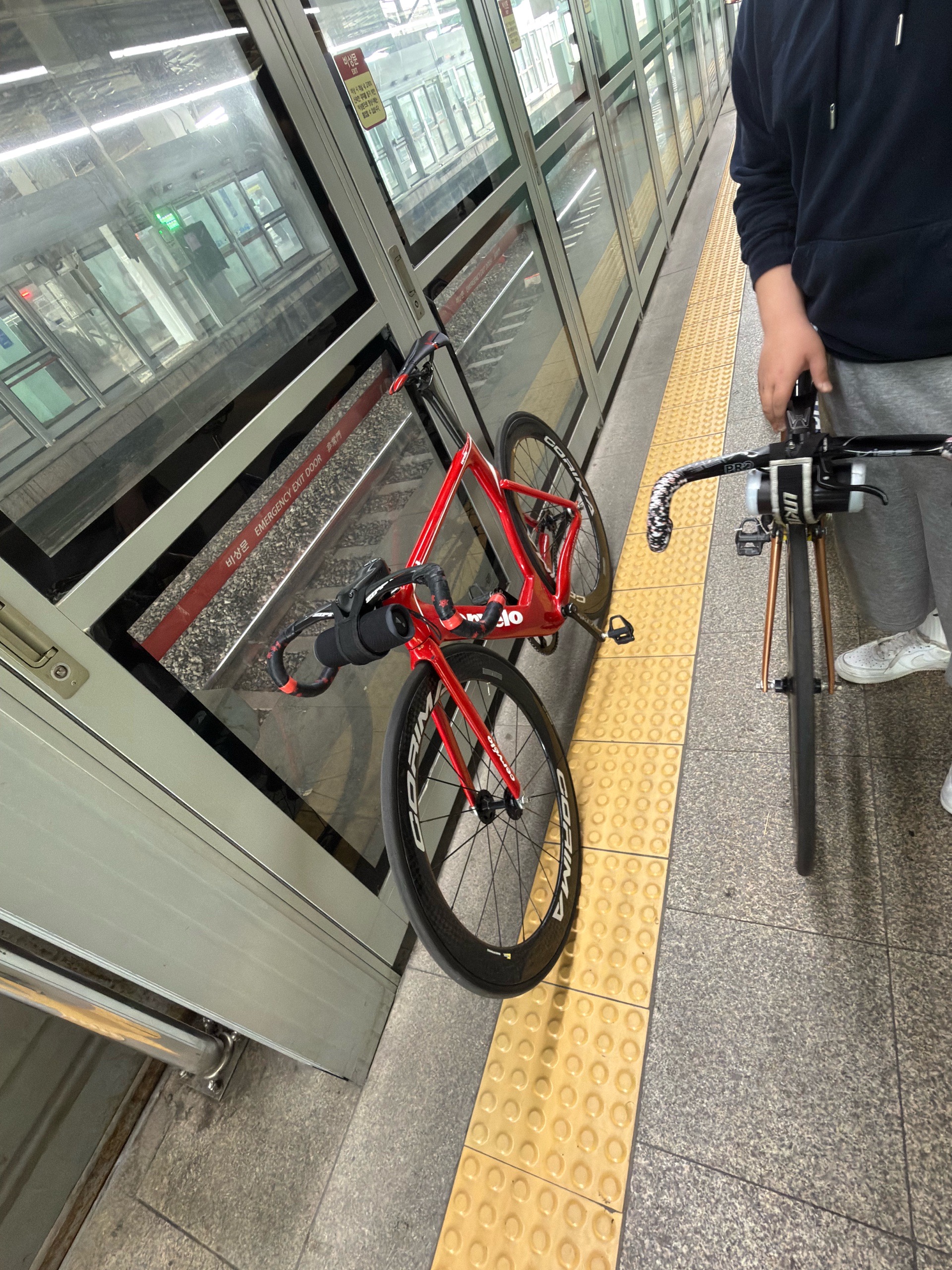 Cervélo T4 픽시 자전거 셋업 사진 5