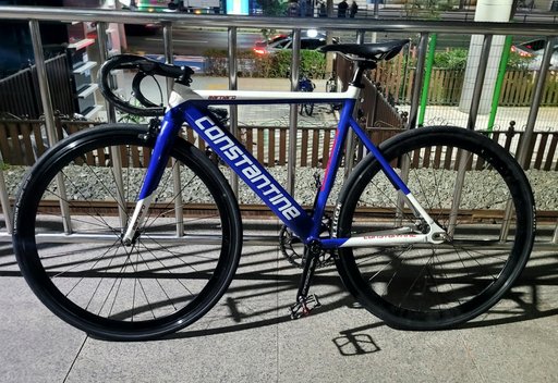 콘스탄틴 건담 픽시 자전거 사진