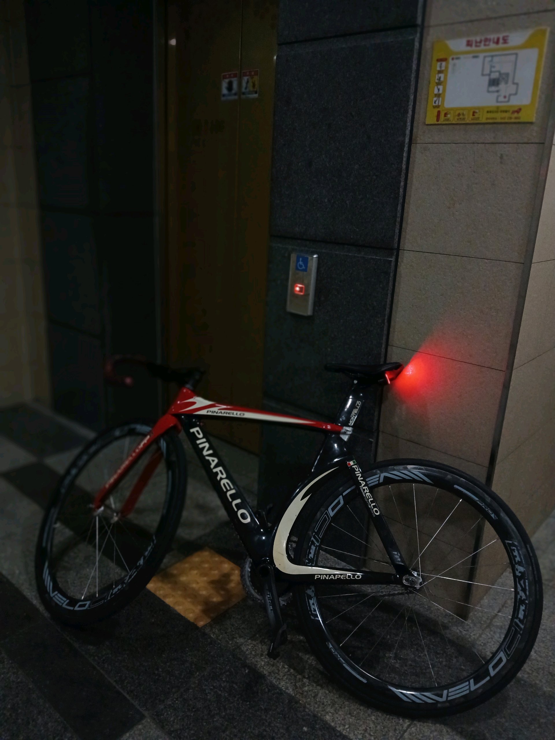 Pinarello 피나렐로 몬텔로 픽시 자전거 셋업 사진 2
