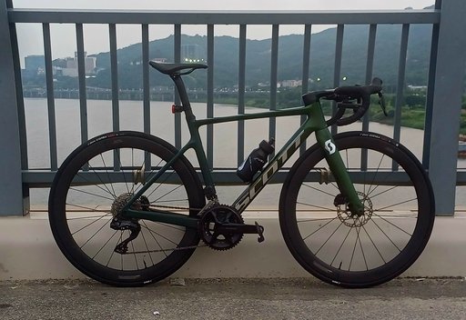 스캇 에딕트 rc15